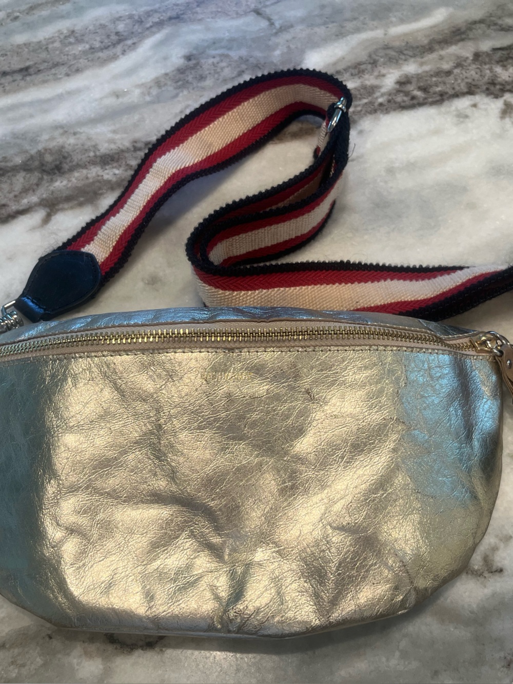 Uashmama Sling Body Bag Excellent Used Condition! Platino color with two straps